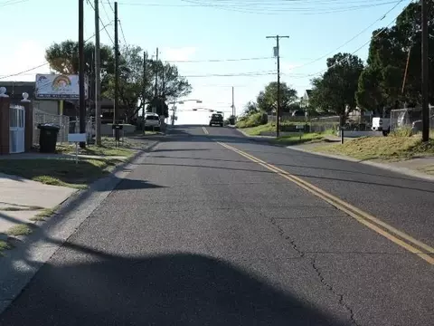 1720 Lyon St, Laredo, TX 78043 photo 7