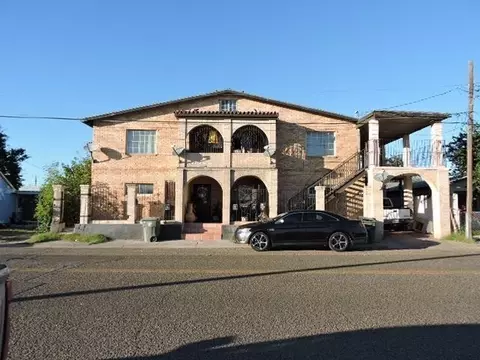 1406 Garden St, Laredo, TX 78040