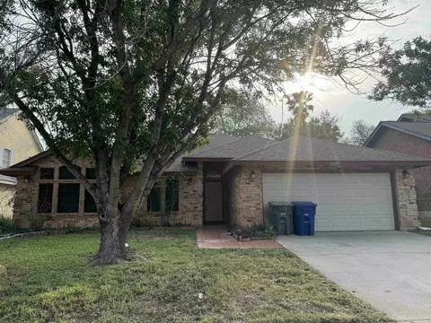 8835 Liberty Lp, Laredo, TX 78045 photo 1