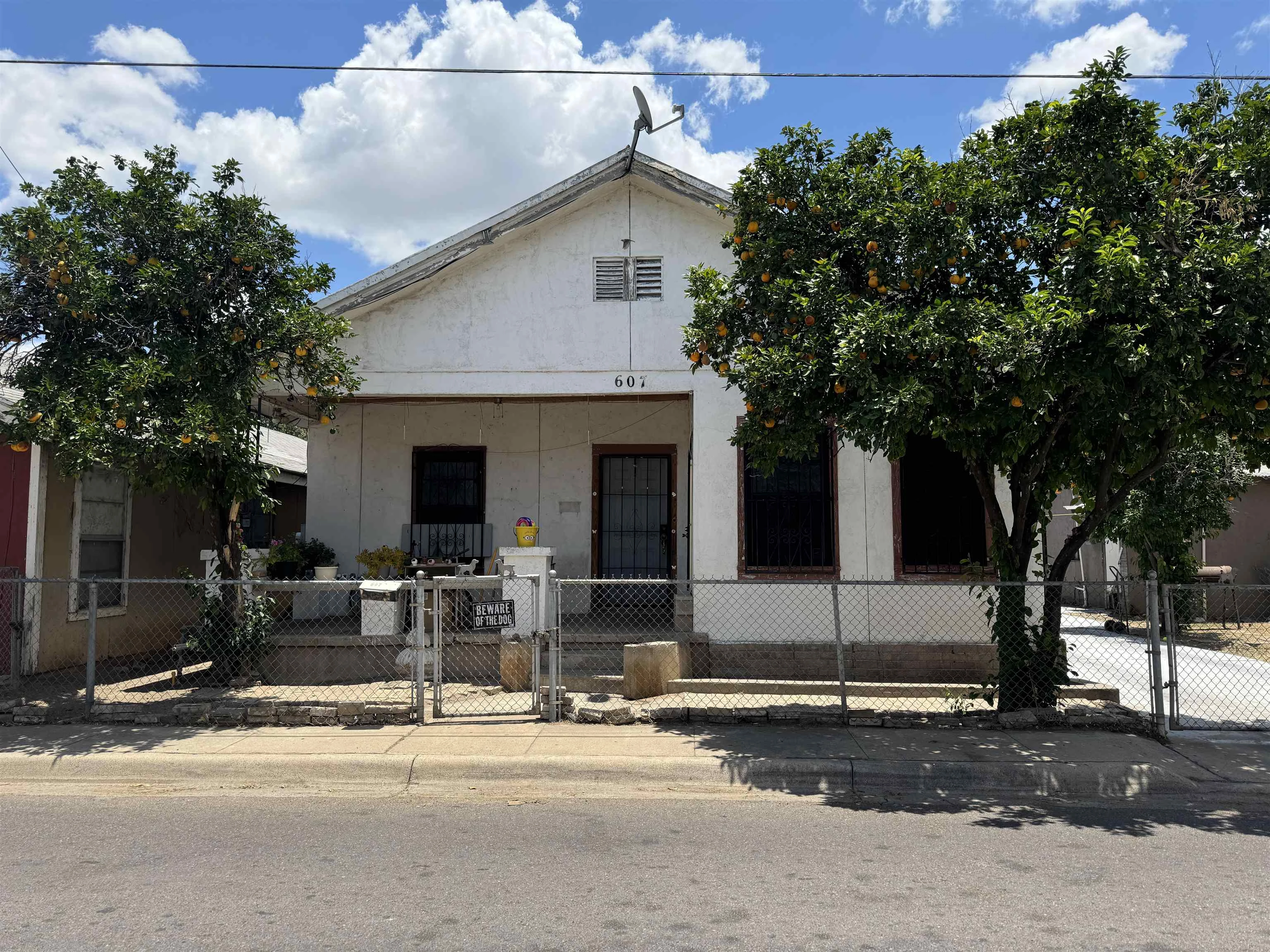 607 San Francisco Ave  