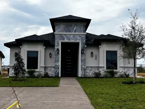 5009 Servando Dr, Laredo, TX 78045 photo 1