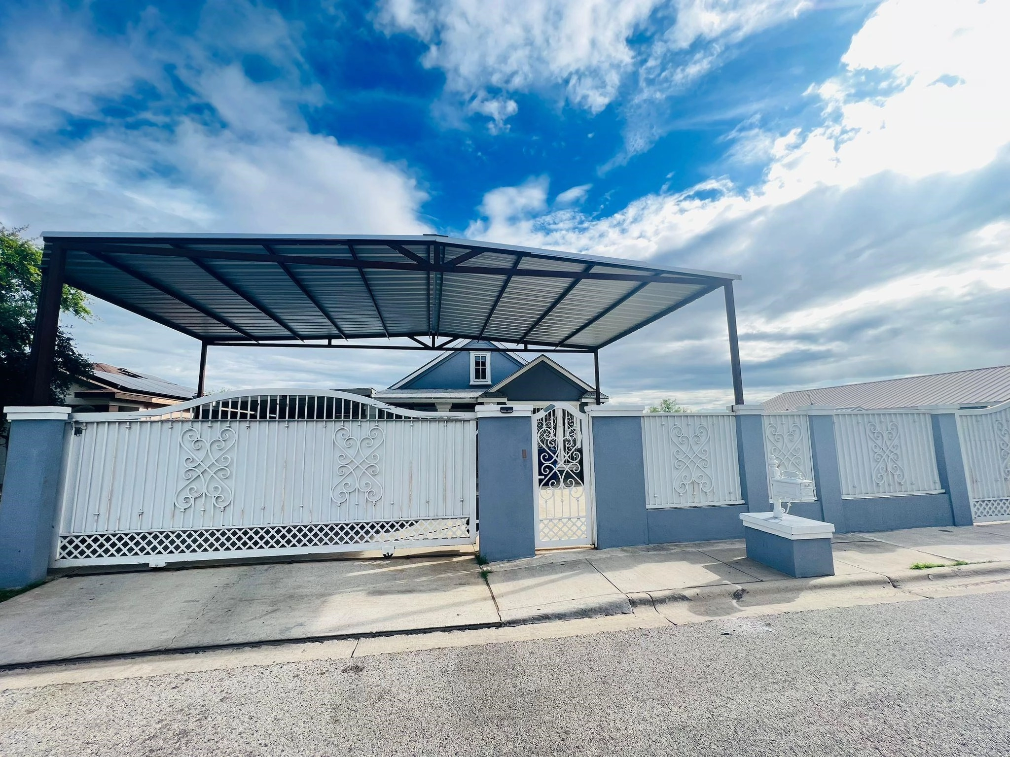 3909 Black Kettle Ln  