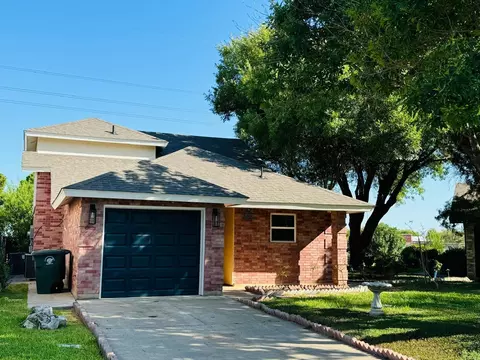 8755 Augusta Lp, Laredo, TX 78045 photo 1