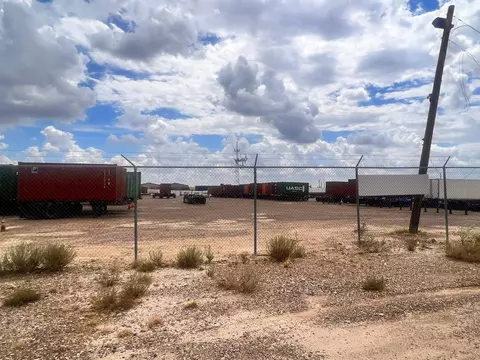 219 Tin Mine Rd, Laredo, TX 78045 photo 1