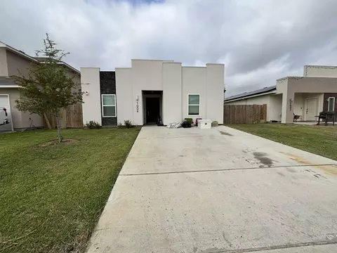 1004 La Muralla St, Laredo, TX 78046 photo 1