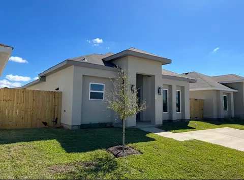 1631 Tutor Dr, Laredo, TX 78046 photo 1