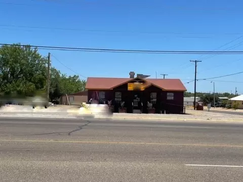 2002 N Us Hwy 83, Zapata, TX 78076