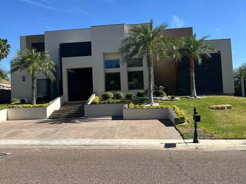 105 Windsor Rd, Laredo, TX 78041 photo 1
