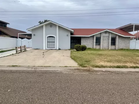 8737 Augusta Lp, Laredo, TX 78045 photo 1