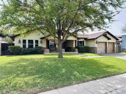 511 Michoacan Loop, Laredo, TX 78041 photo 1