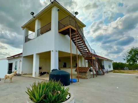339 Ranch Road 7132j, Laredo, TX 78040