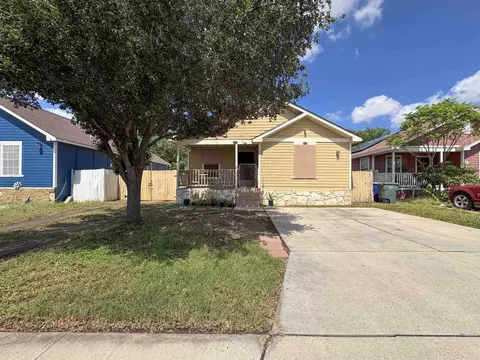 103 Duval Lp, Laredo, TX 78041 photo 1