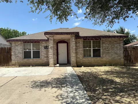 3334 Aberdeen, Laredo, TX 78043 photo 1