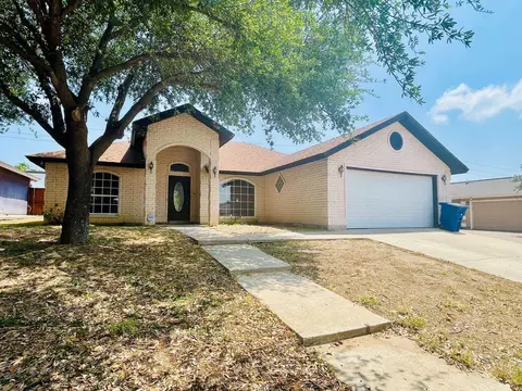 9015 Siller Lp, Laredo, TX 78045 photo 1