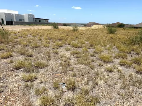 58 Finca Loop, Laredo, TX 78045 photo 12