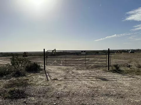 388 Charro Rd, Laredo, TX 78045