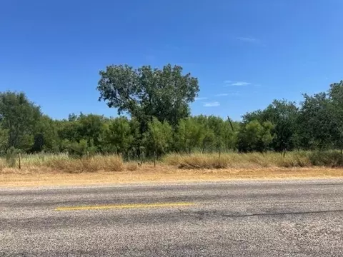 5 Nueces River Ranch Rd, Crystal City, TX 78839