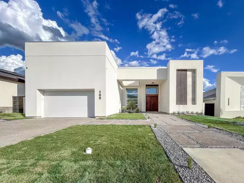105 Sorella Loop, Laredo, TX 78045 photo 1