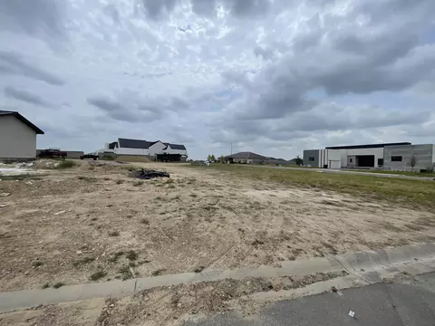 11 Cima Dr, Laredo, TX 78045 photo 1
