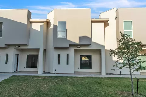 504 Gale Ct #C303, Laredo, TX 78041