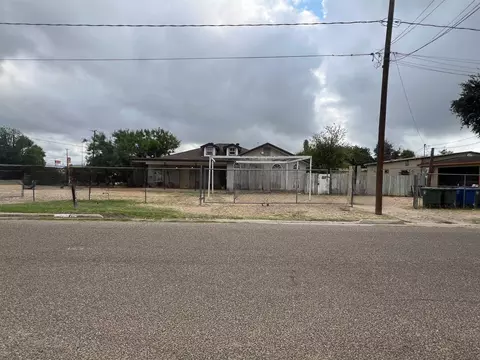 4215 Flores Ave, Laredo, TX 78041