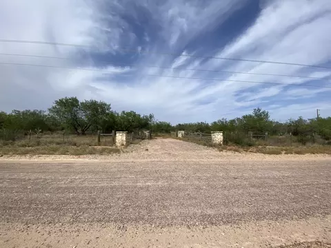 335 Jefferies Rd, Laredo, TX 78045 photo 1