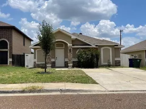 5829 Saint Sylvia Lp, Laredo, TX 78046