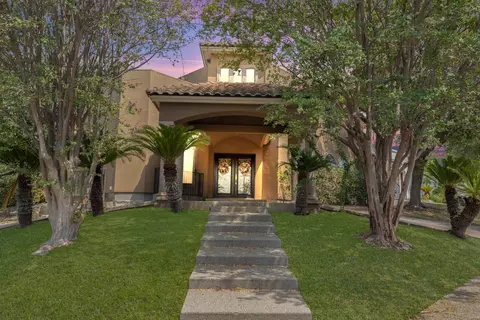 331 St Julien Dr, Laredo, TX 78041