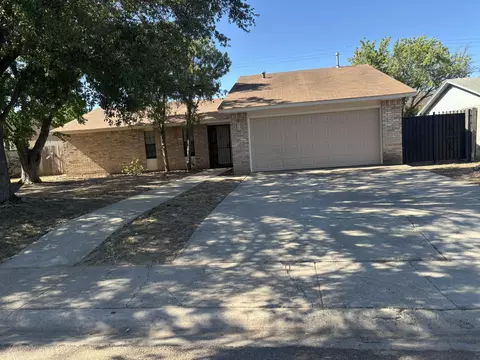 215 Dakota St S, Laredo, TX 78041