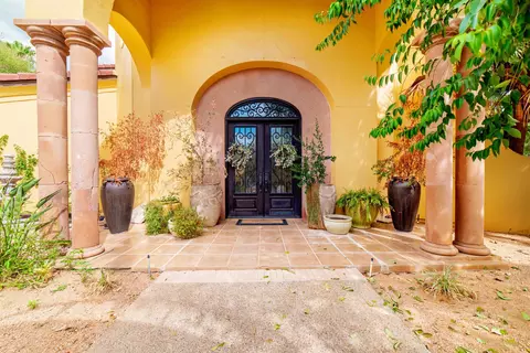 117 Windsor Rd, Laredo, TX 78041 photo 1