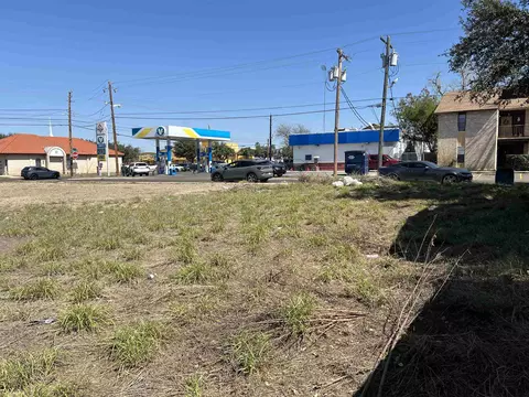 101 Hillside Rd, Laredo, TX 78041 photo 1