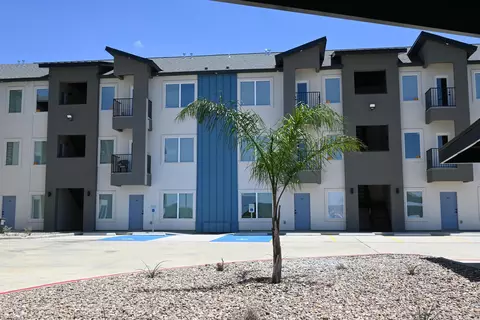 311 Dorel Dr #203, Laredo, TX 78043
