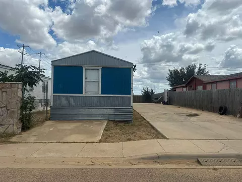 7045 Balcones Dr, Laredo, TX 78046