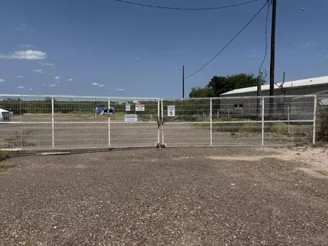 184 Los Minerales, Laredo, TX 78045