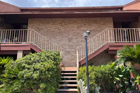 100 E Aurora St #440, Laredo, TX 78041 photo 1