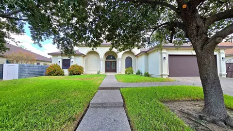 7622 Rw Emerson Lp, Laredo, TX 78041