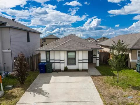 3626 Joaquin Ponce, Laredo, TX 78046