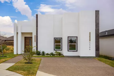 5506 Raven Dr, Laredo, TX 78046