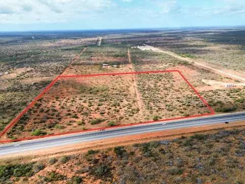 21335 Us Hwy 83 N, Laredo, TX 78045