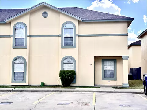 1000 Ranchway Dr #63, Laredo, TX 78045