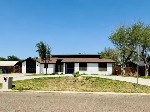 907 Sandy Ln, Laredo, TX 78045 photo 1
