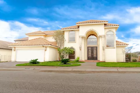 202 Lake Powell Dr, Laredo, TX 78041