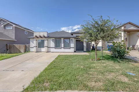 3622 Octavia Dr, Laredo, TX 78046