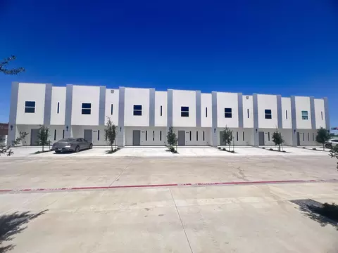 1011 Emerald Valley Dr #123, Laredo, TX 78043