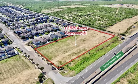 3301 Cuatro Vientos Blvd, Laredo, TX 78046