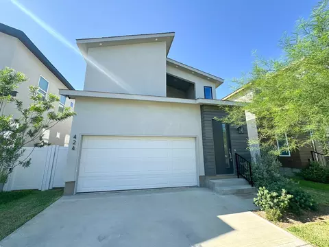 424 Deer Path Loop, Laredo, TX 78045 photo 1