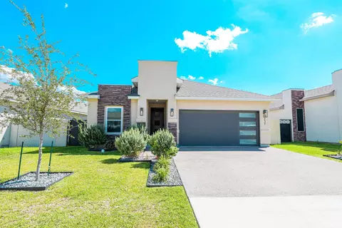 717 Journey Loop, Laredo, TX 78045 photo 1