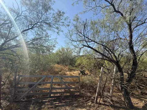 Ih-35, Cotulla, TX 78014