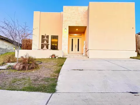 1603 Cozumel Dr, Laredo, TX 78046