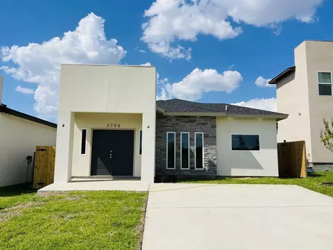 3706 Yoyis St, Laredo, TX 78046